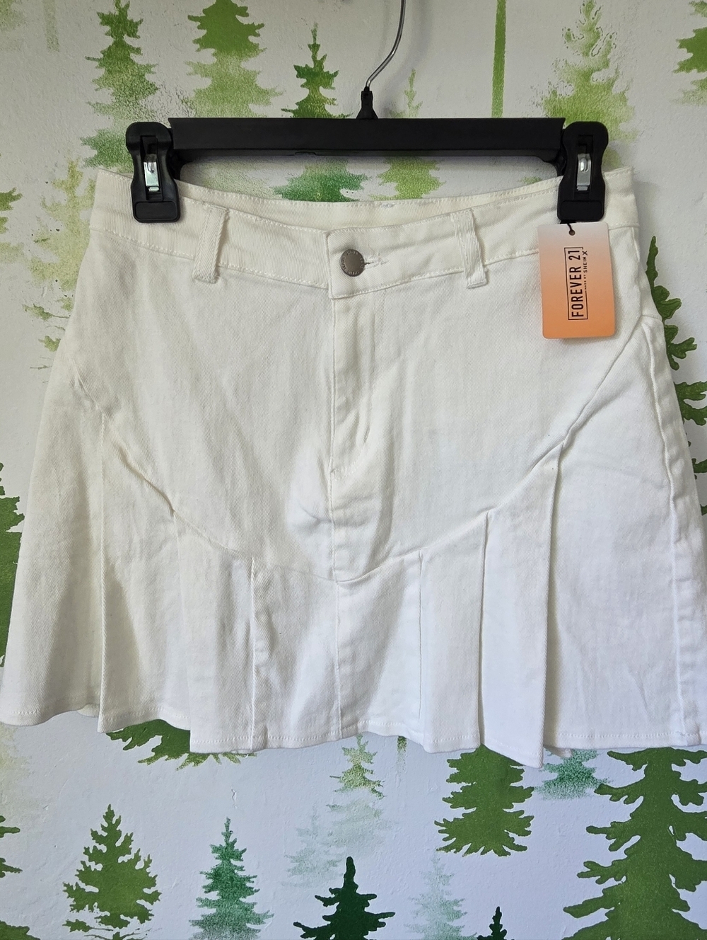 Forever 21 White Pleated Mini Skirt